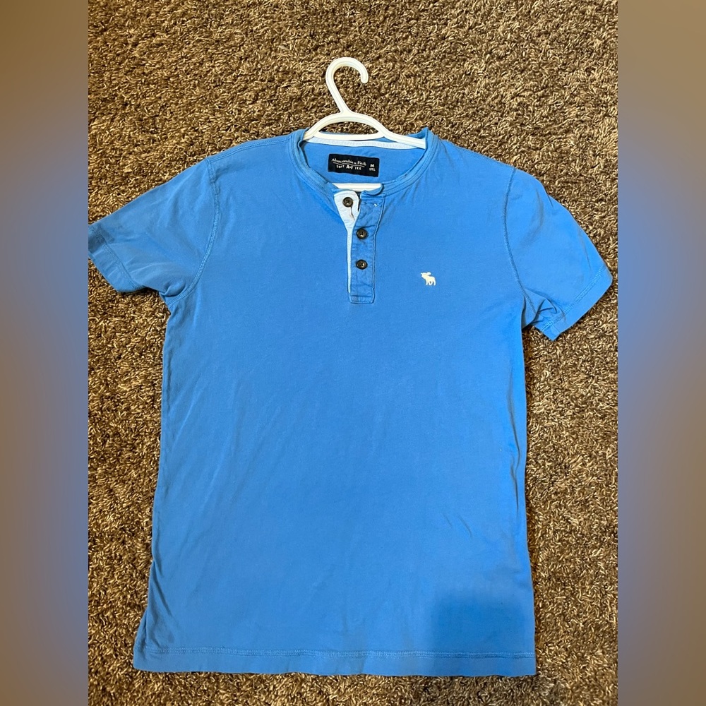 Abercrombie & Fitch T-shirt